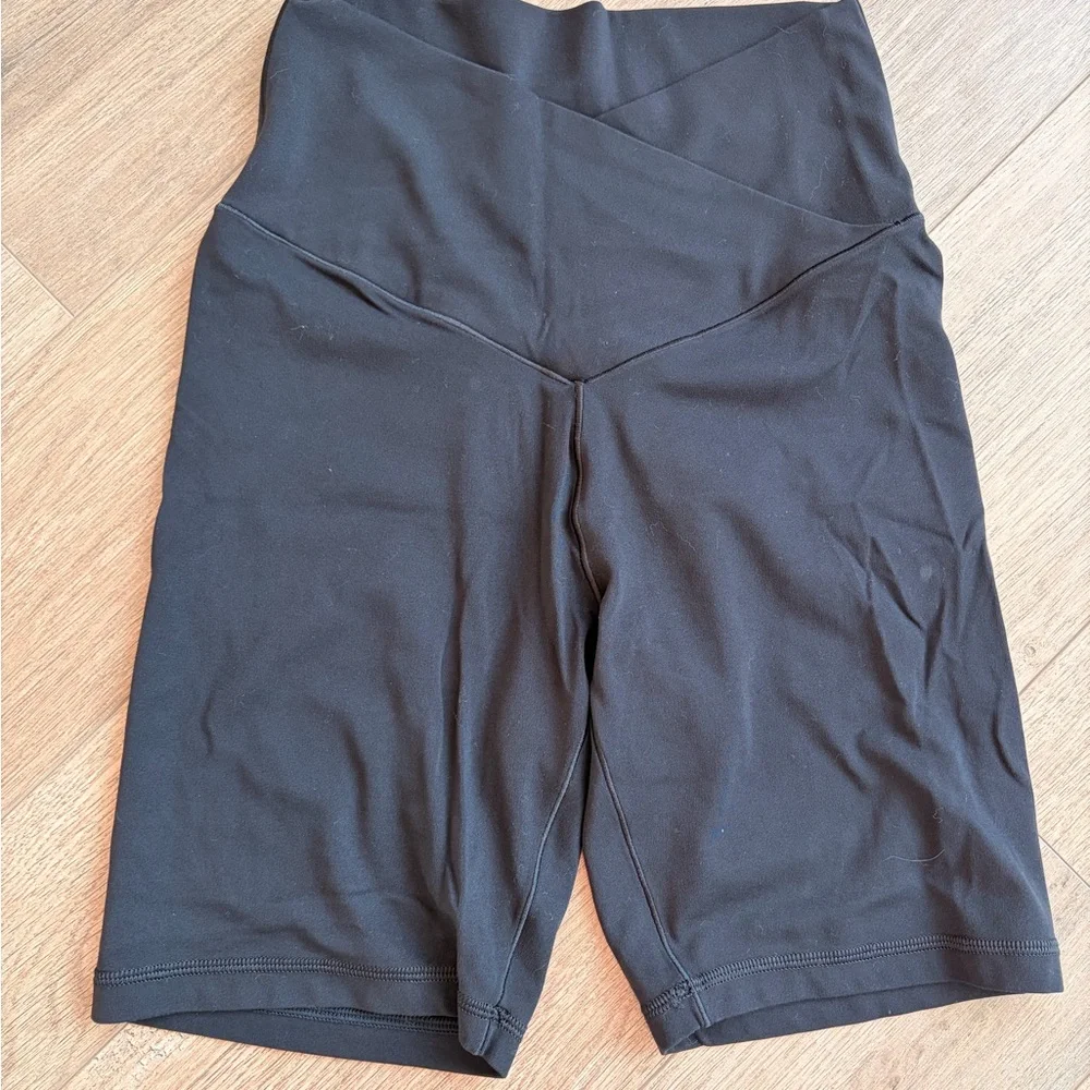 Offline by Aerie Real Me Bike Shorts 7” Inseam- Medium - Picture 1 of 3